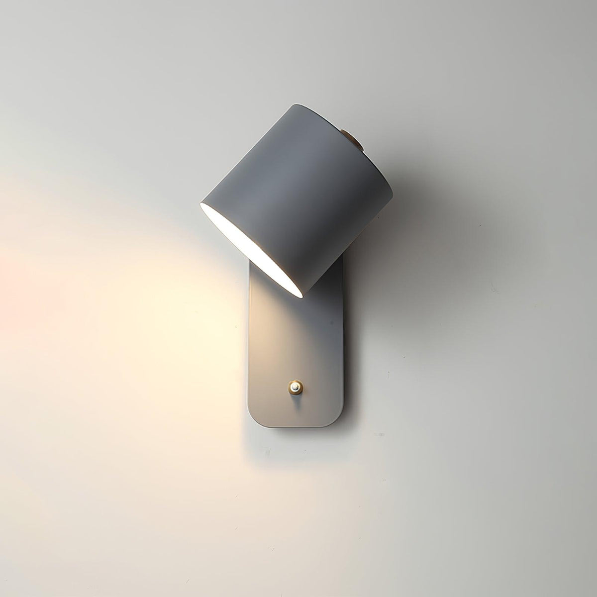 Quella regulowana lampa ścienna w kształcie cylindra