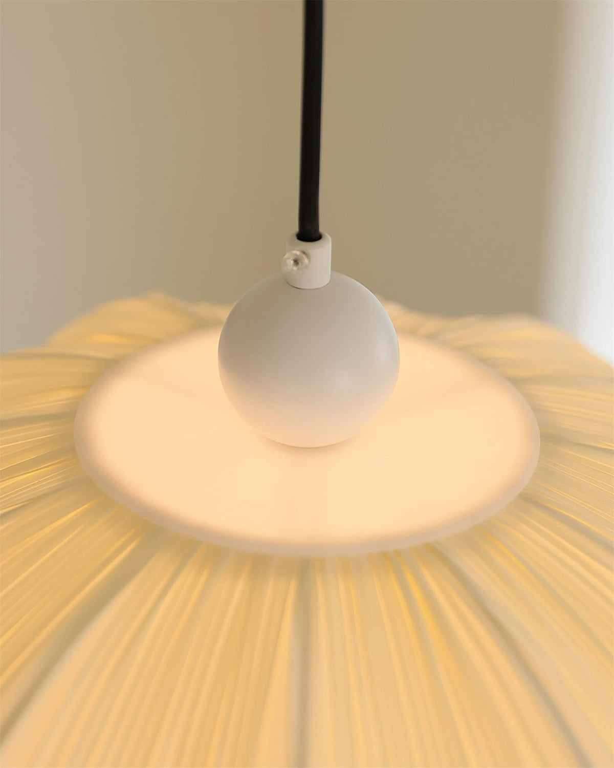 Oreliena lampa wisząca