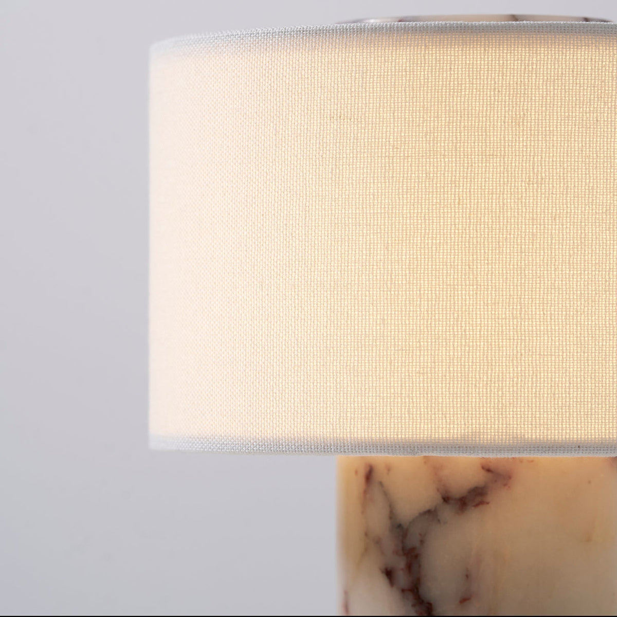 Lampa stołowa Selalia z ceramiki