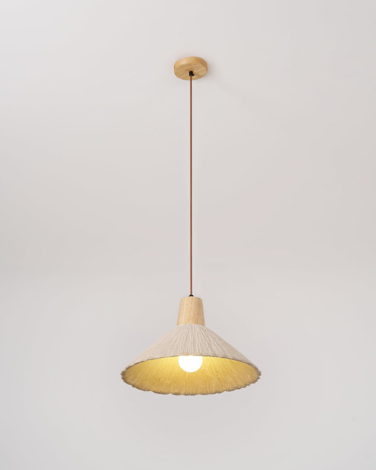 Lampa wisząca z drewnianym wierzchem i teksturowanym cieniutkim cementowym, szary, naturalny Japandi
