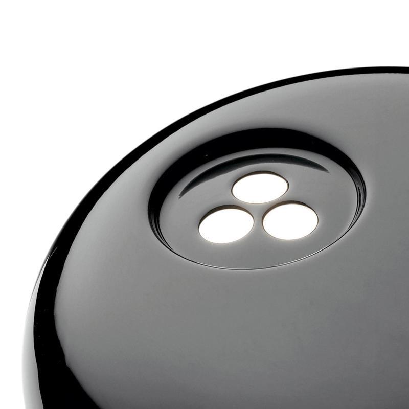 Lampa stołowa Nucleus z marmuru