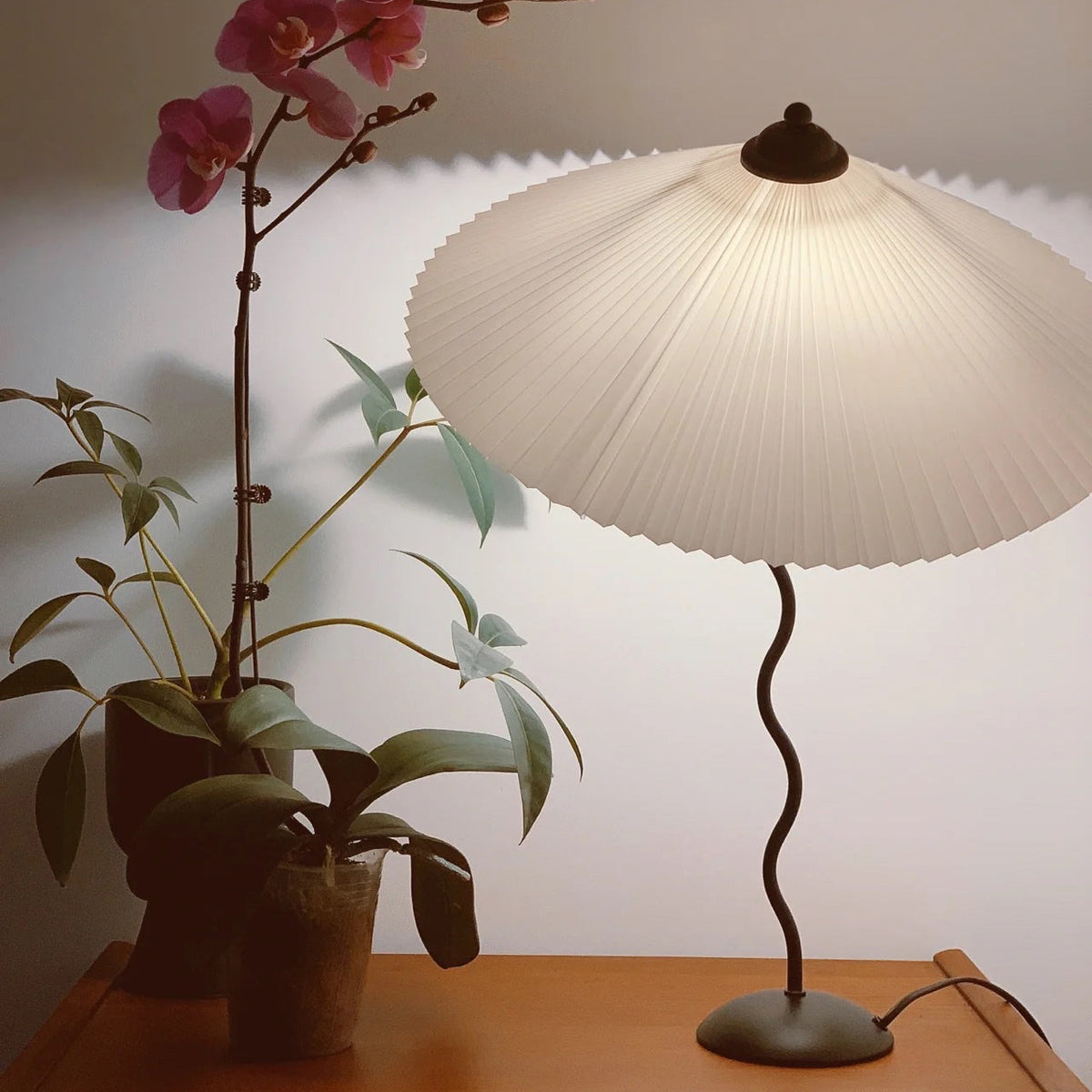 Vioro lampa stołowa z płótna