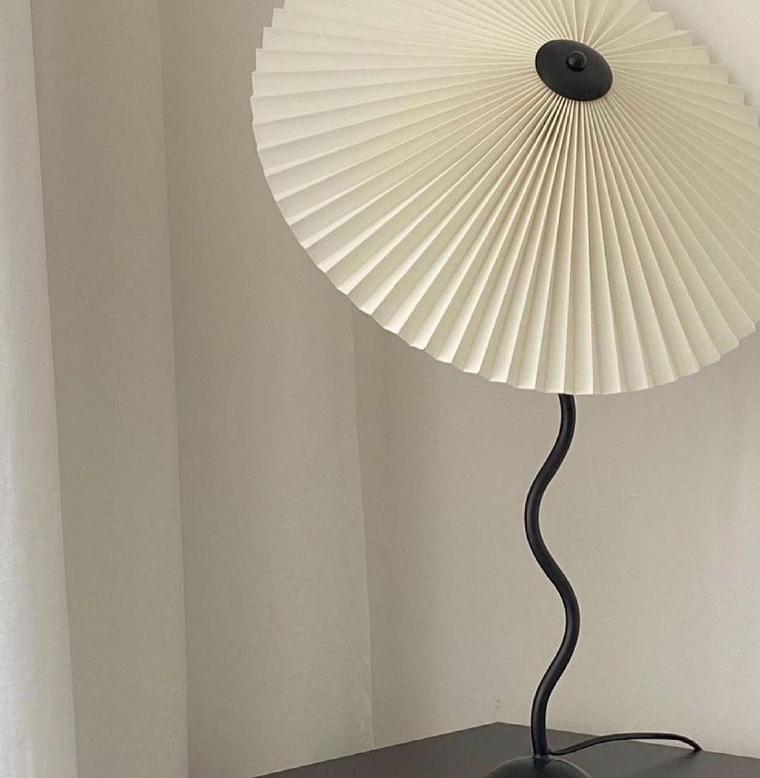Vioro lampa stołowa z płótna