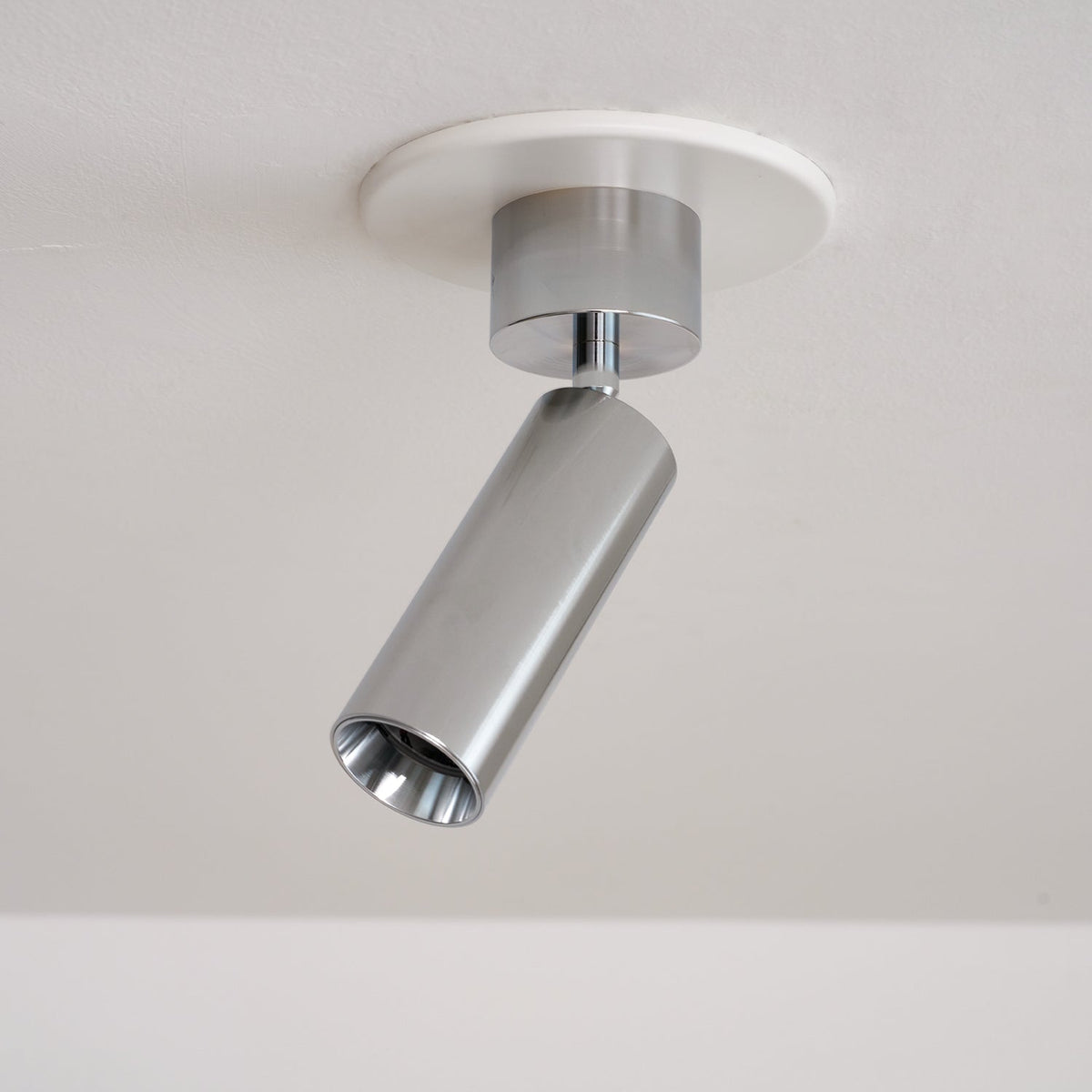 Riveia lampa sufitowa COB