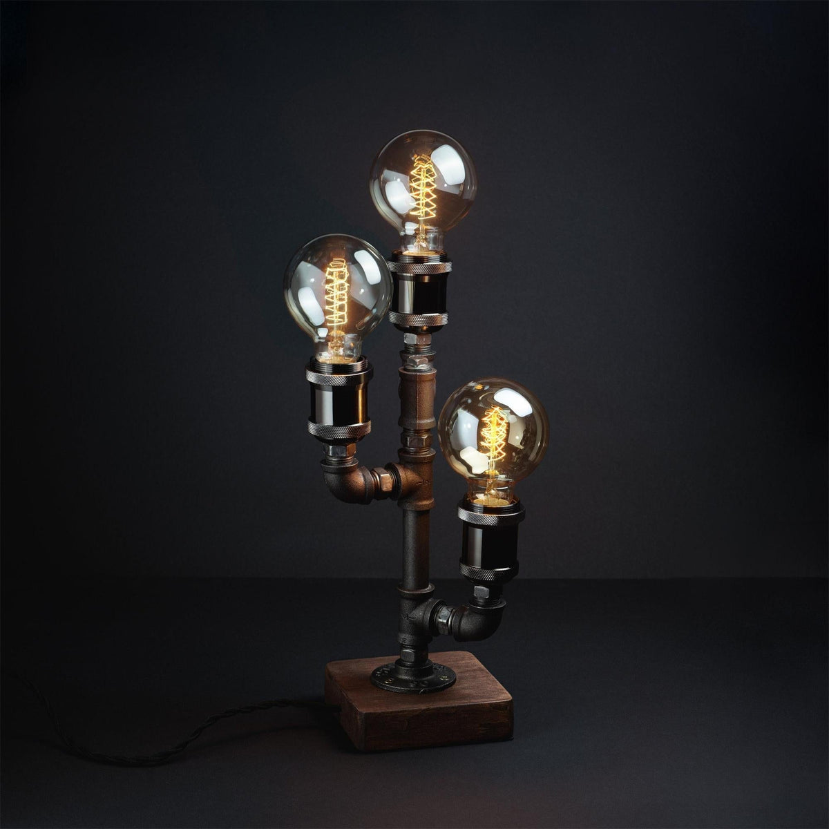 Rivineria lampa stołowa