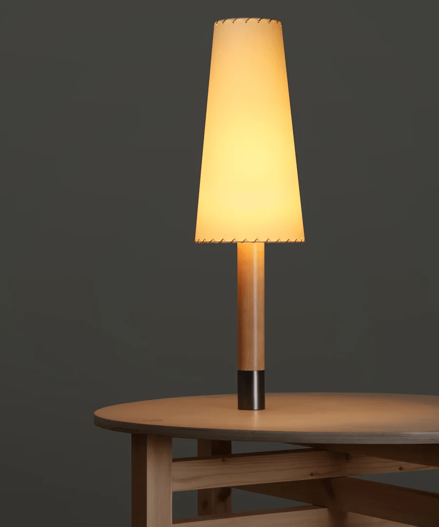 Bravique Stitched lampa stołowa