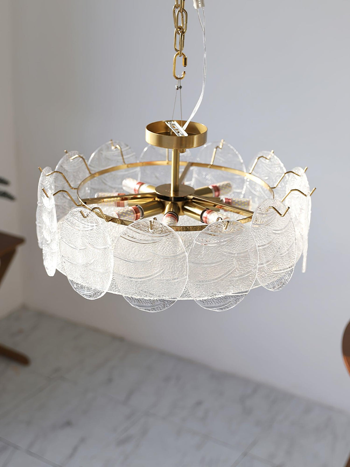 Lampa sufitowa Lustra ze szkła o fakturze z paskami i powłoką w kolorze miedzi