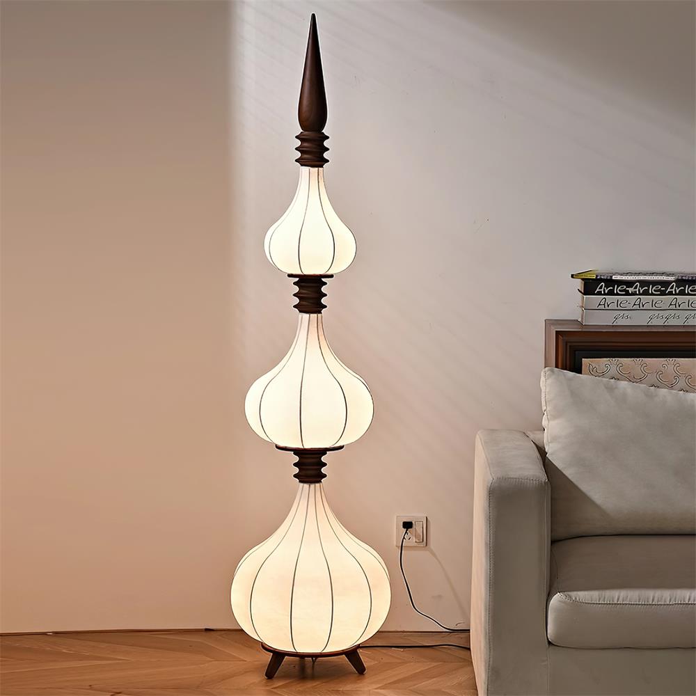 Pagoda lampa stojąca