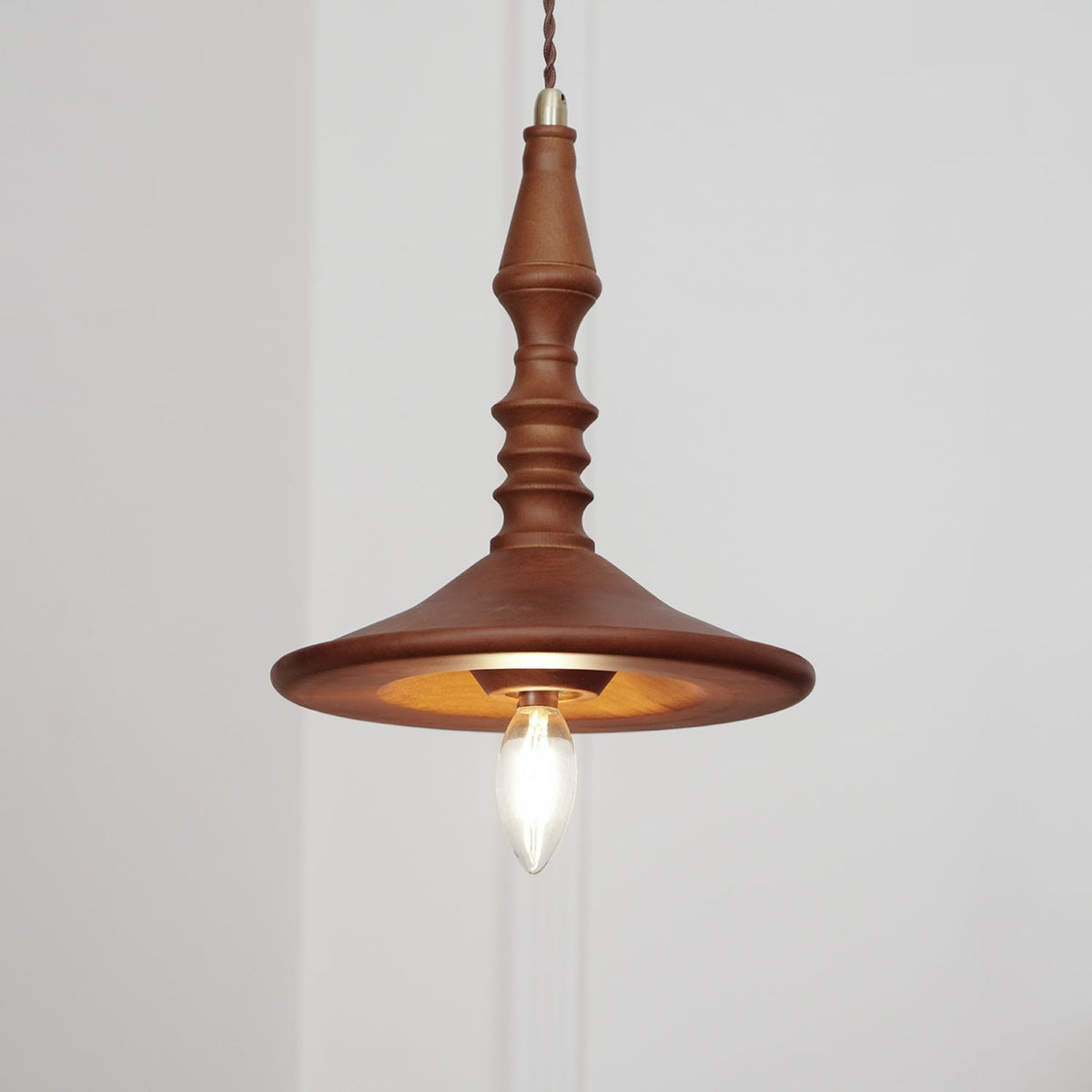 Oreliina lampa wisząca