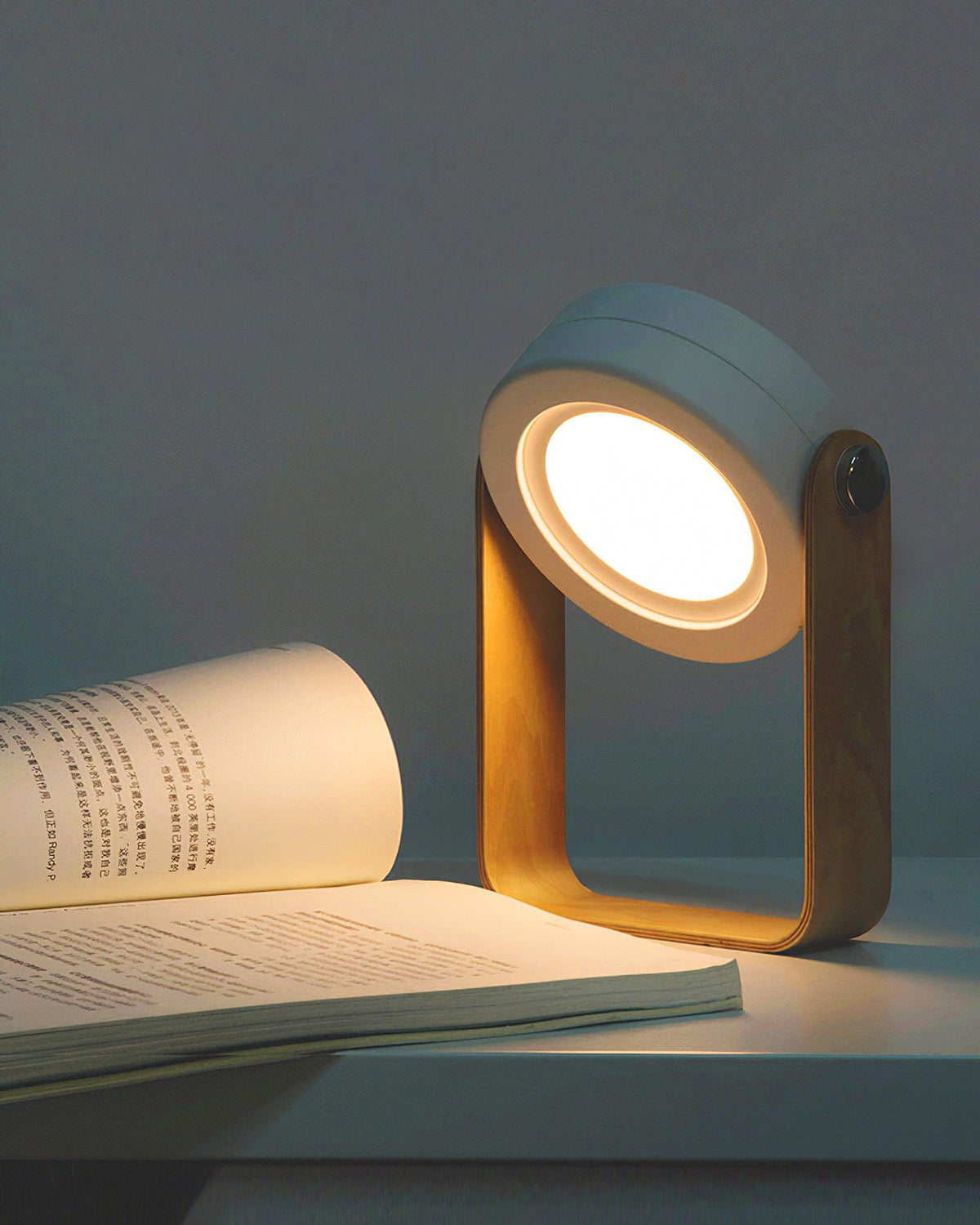 Terna lampa stołowa