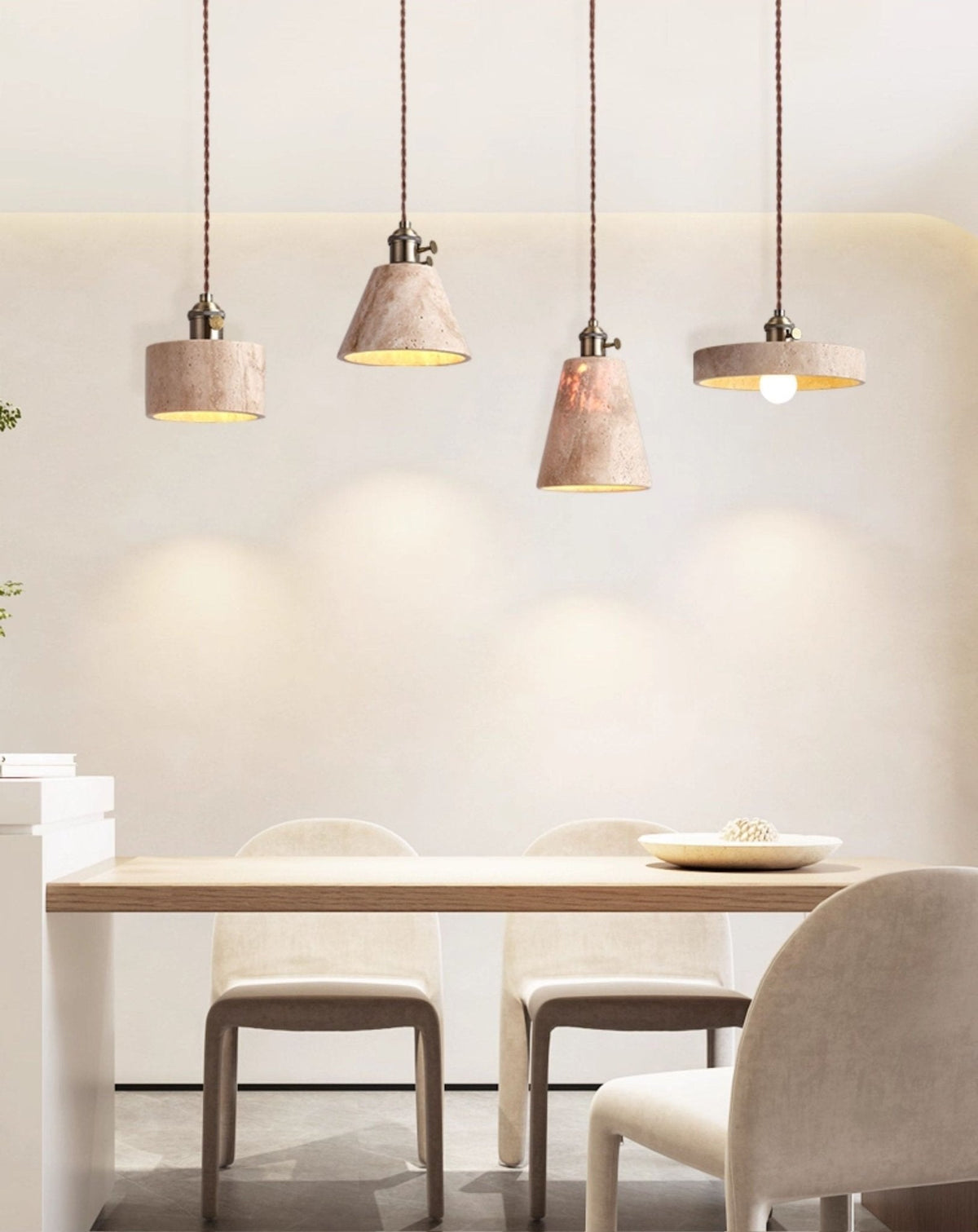 Zestaw lamp wiszących Ralw minimalistyczny ze żłotym Travertynem