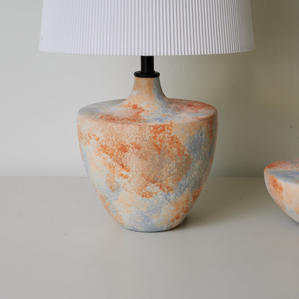 Aubrey nowoczesna lampa stołowa z ceramiką