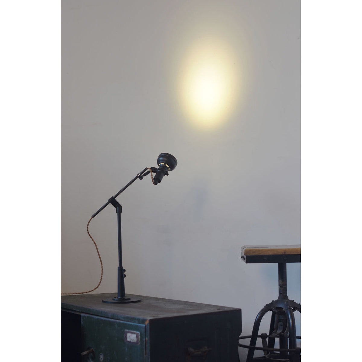Rivuina lampa stołowa