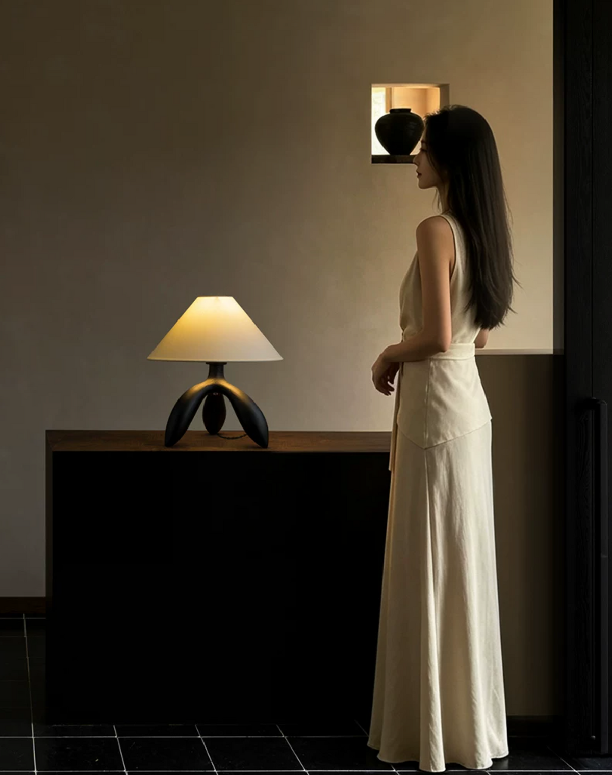 Vardencombe Lampa stołowa z drewna