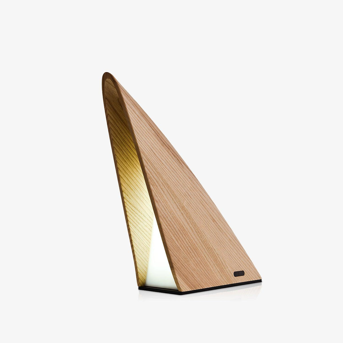 Justin minimalistyczna lampa stołowa z drewna