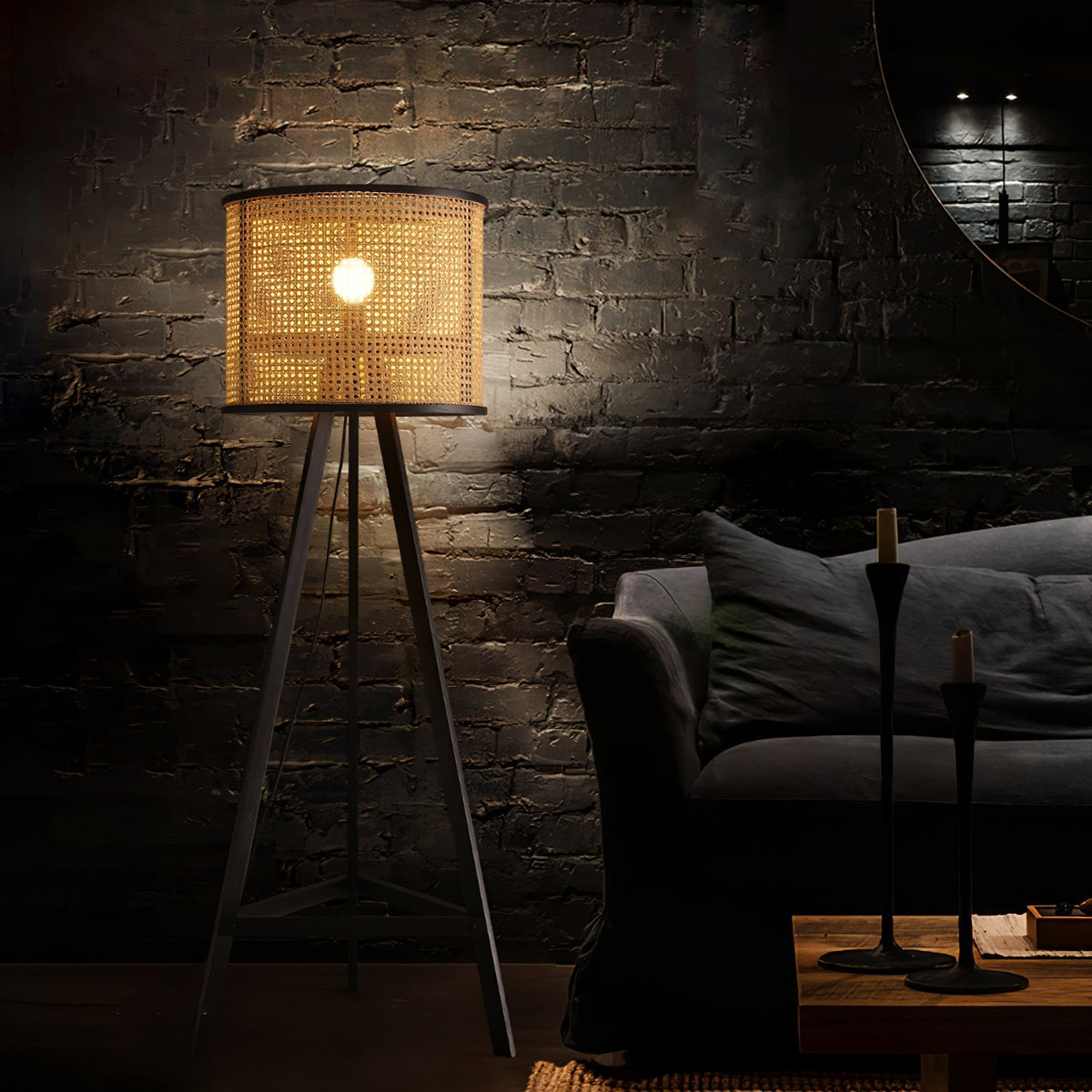 Olsolyra lampa stojąca trójnóg z plecionki rattan