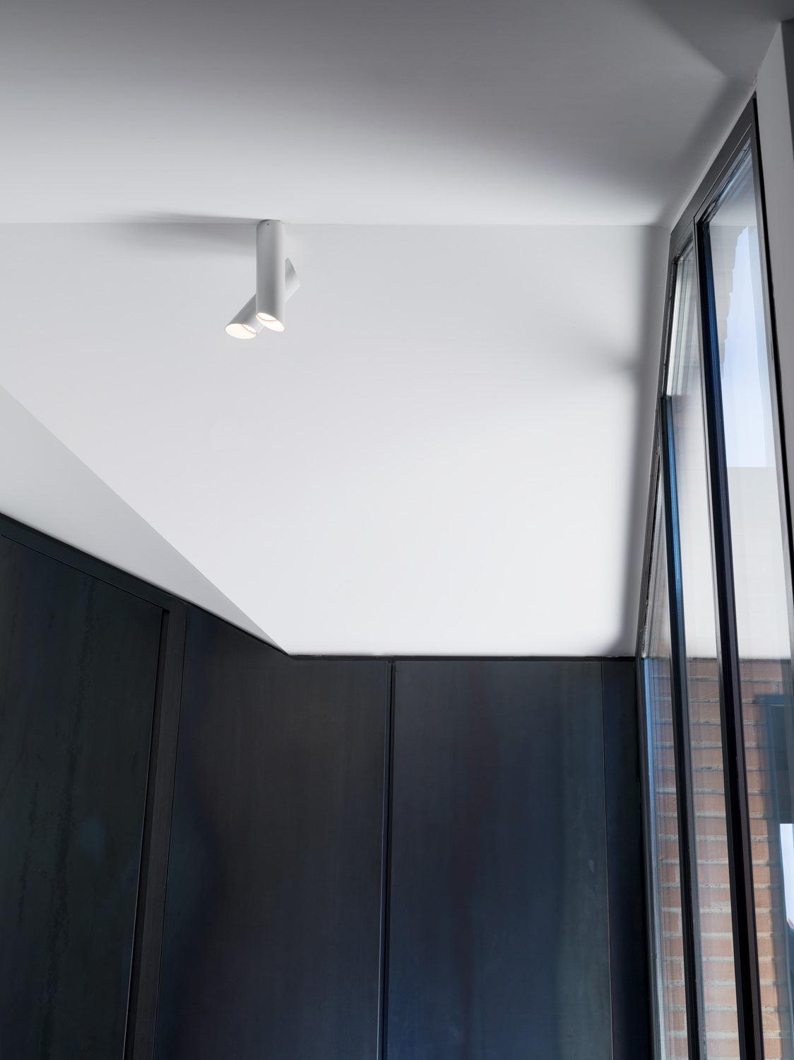 Teu nowoczesna minimalistyczna lampa sufitowa w kształcie rur