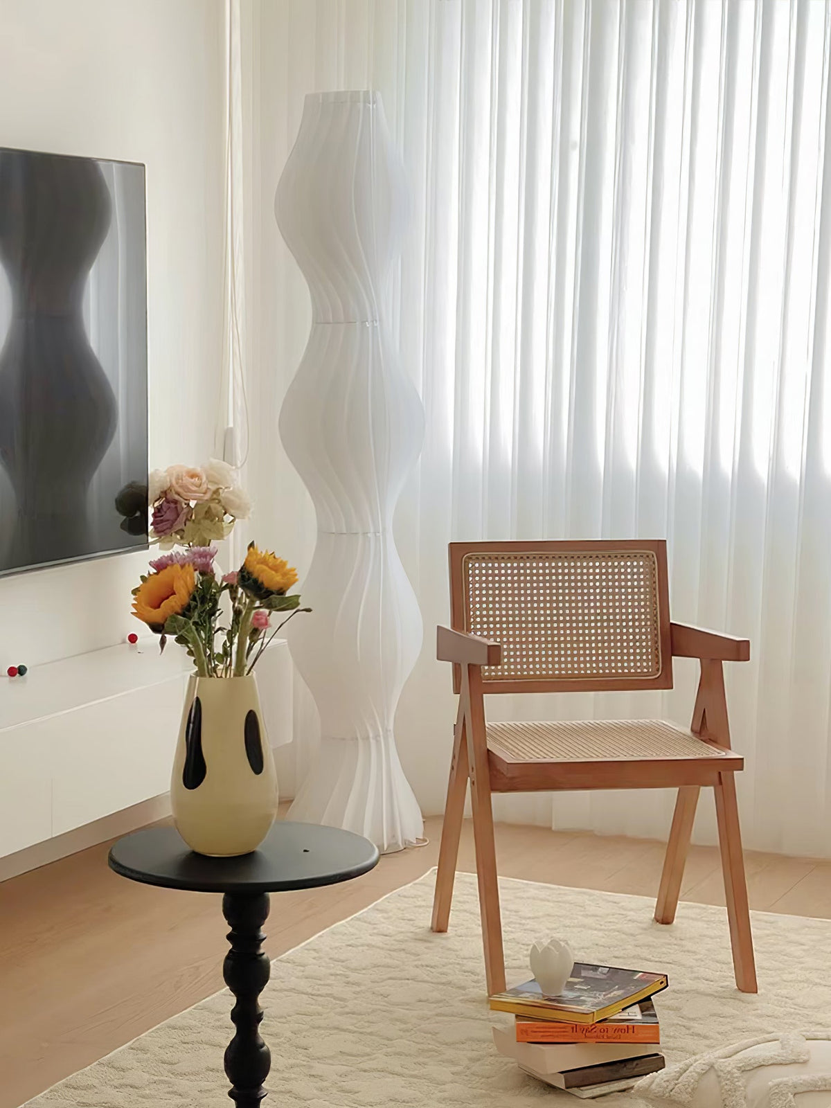 Dotha nowoczesna lampa stojąca