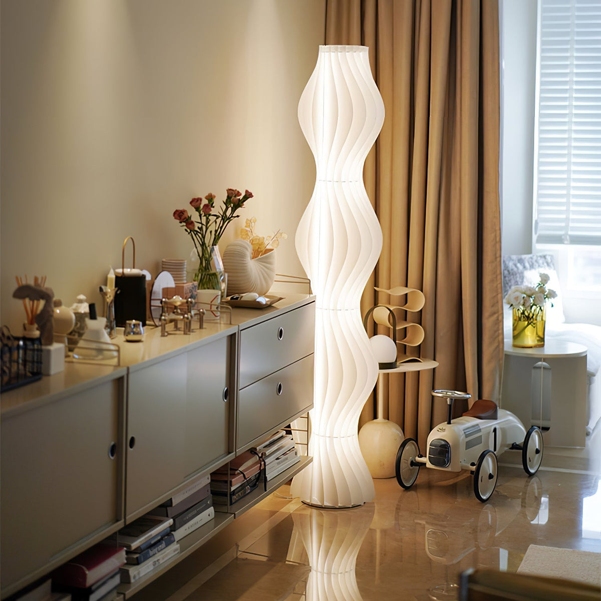Dotha nowoczesna lampa stojąca