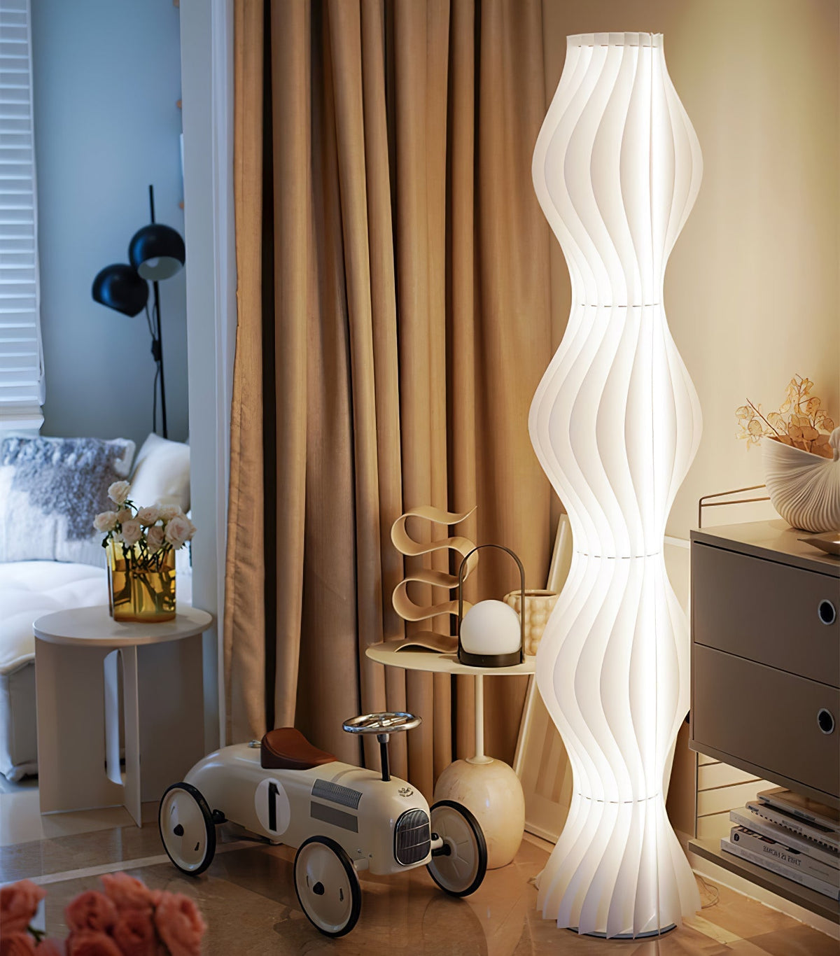 Dotha nowoczesna lampa stojąca