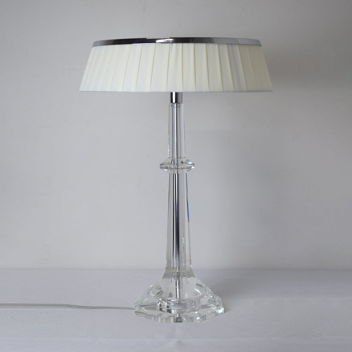 Haloza elegancka lampa stołowa z płótna