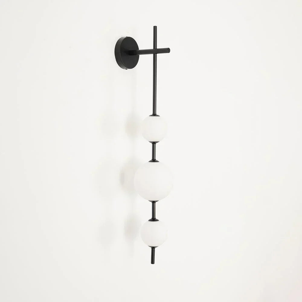 Cerin kulista lampa ścienna