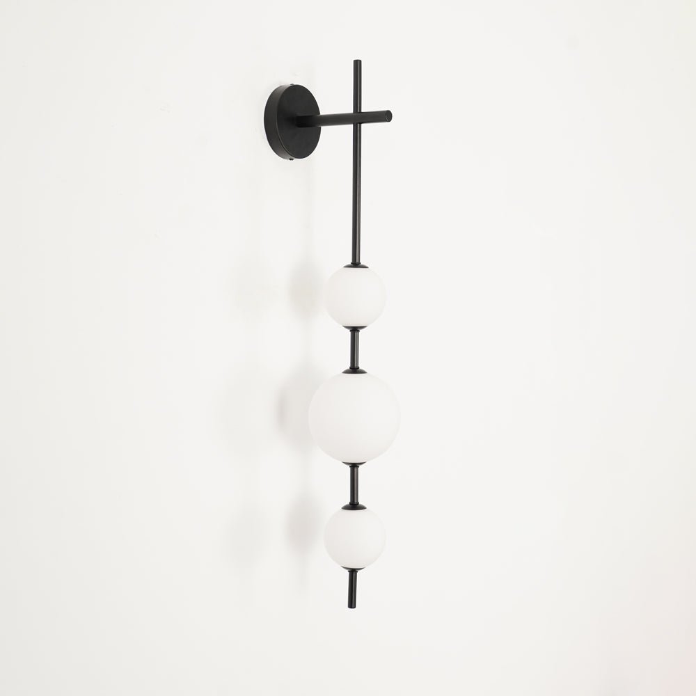 Cerin kulista lampa ścienna