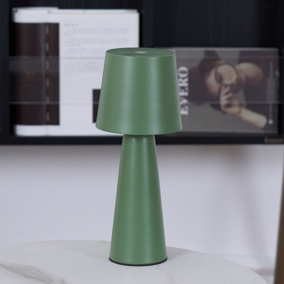 Cloey lampa stołowa