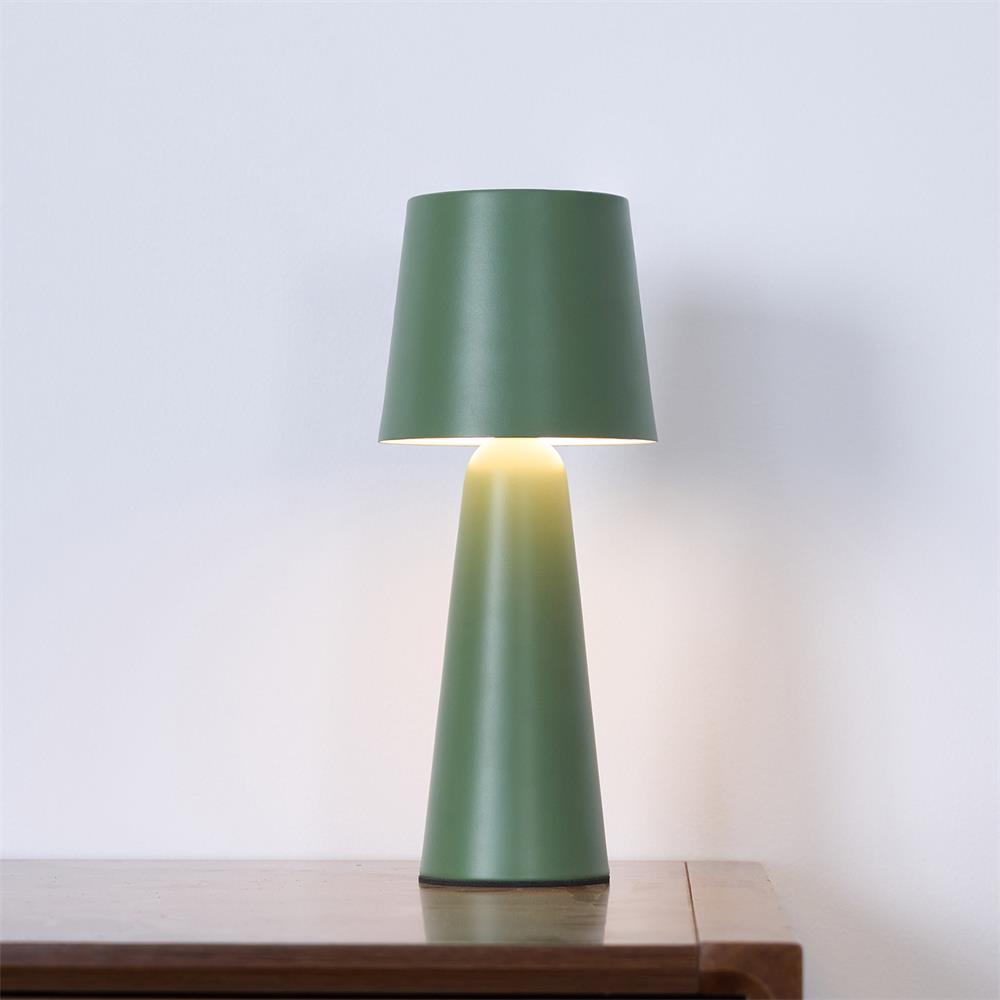 Cloey lampa stołowa