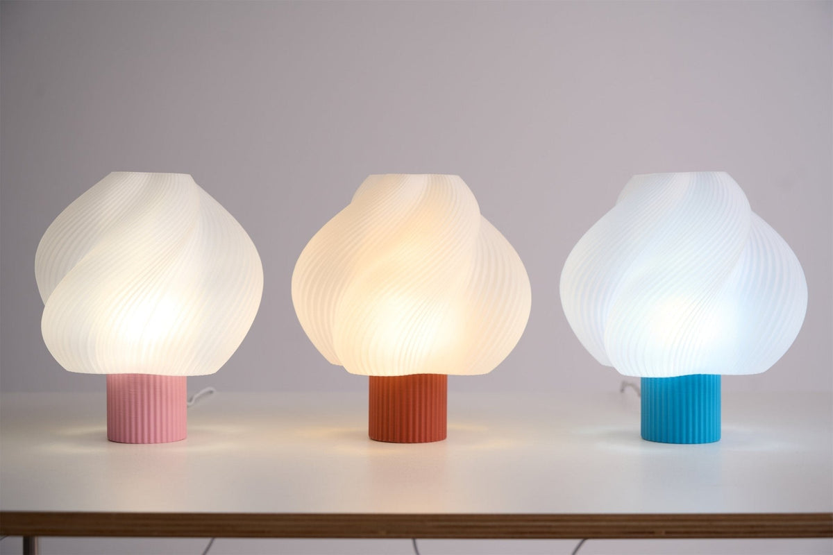 Buffy nowoczesna lampa stołowa z tworzywa sztucznego