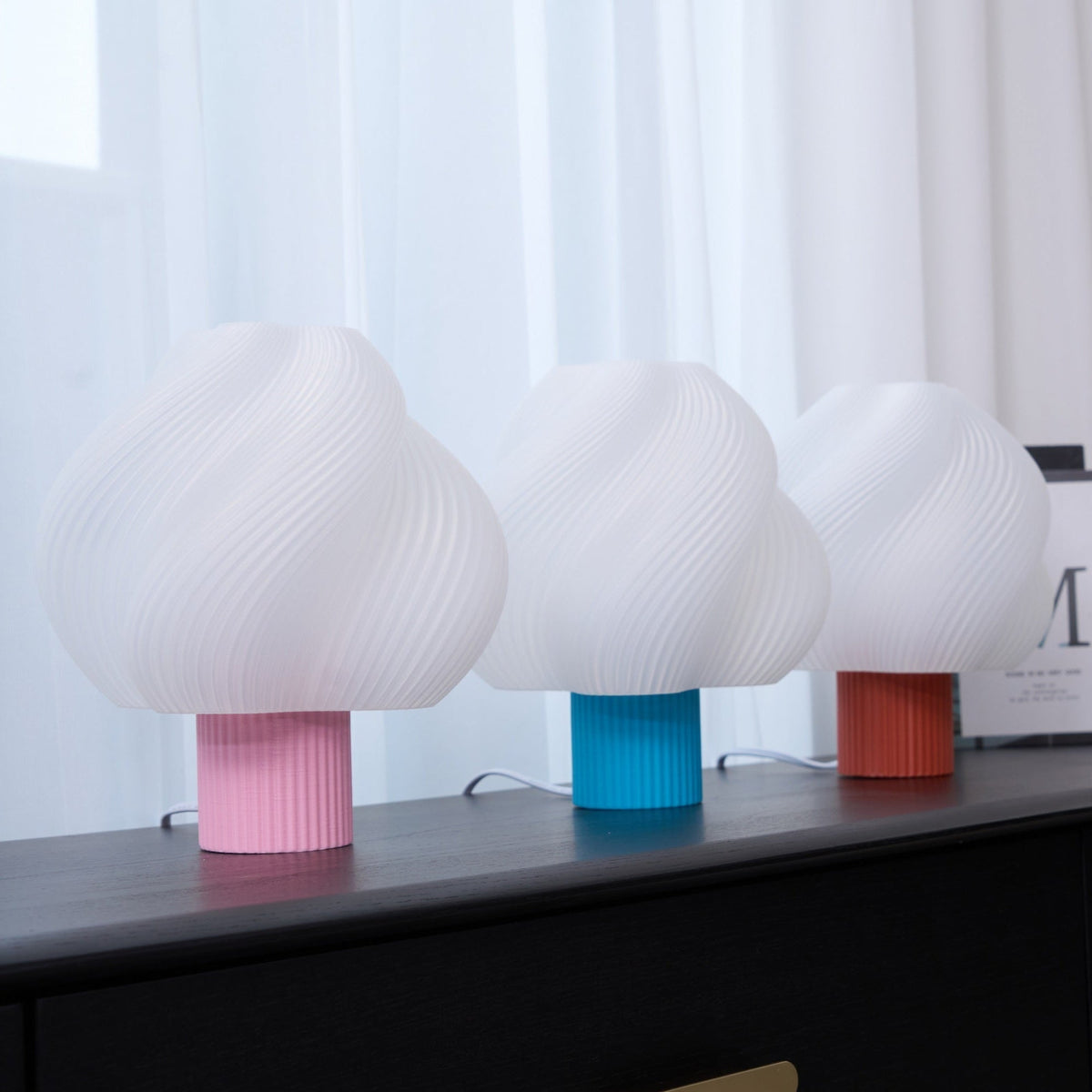 Buffy nowoczesna lampa stołowa z tworzywa sztucznego