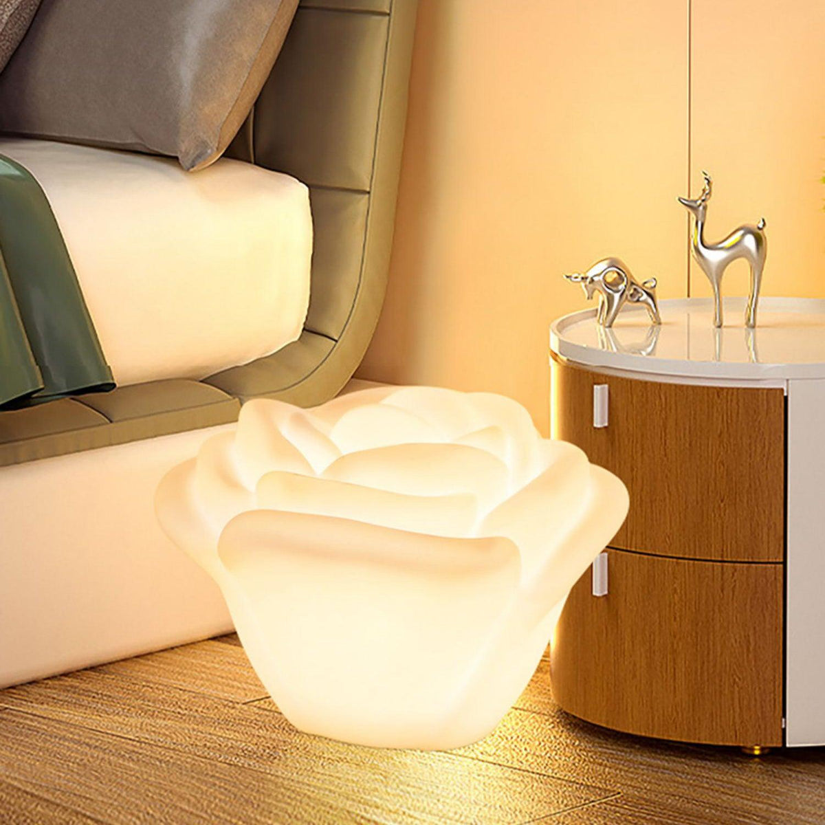 Elegancka lampa stołowa Rosebud