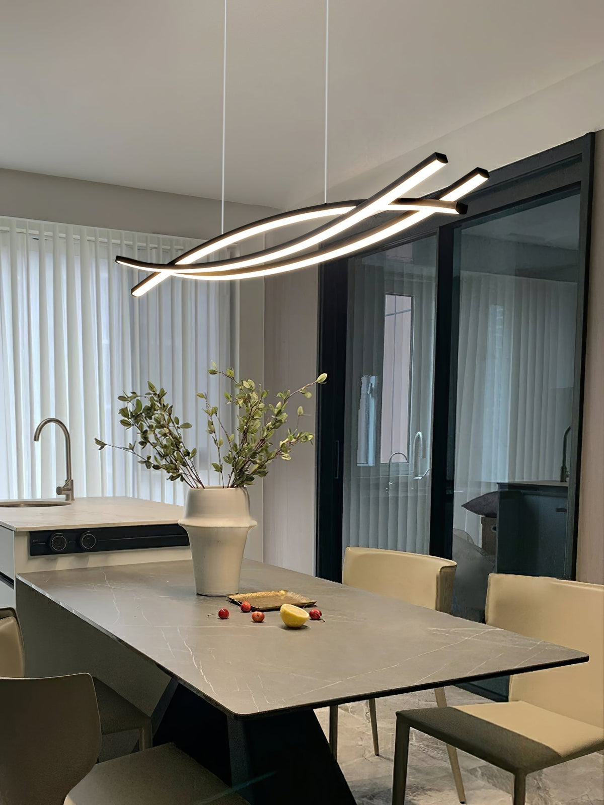 Curinis nowoczesny minimalistyczny żyrandol LED Art