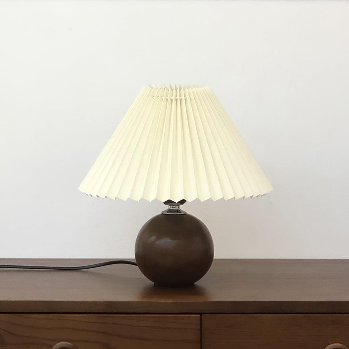 Zesilon drewniana lampa stołowa w kształcie kuli