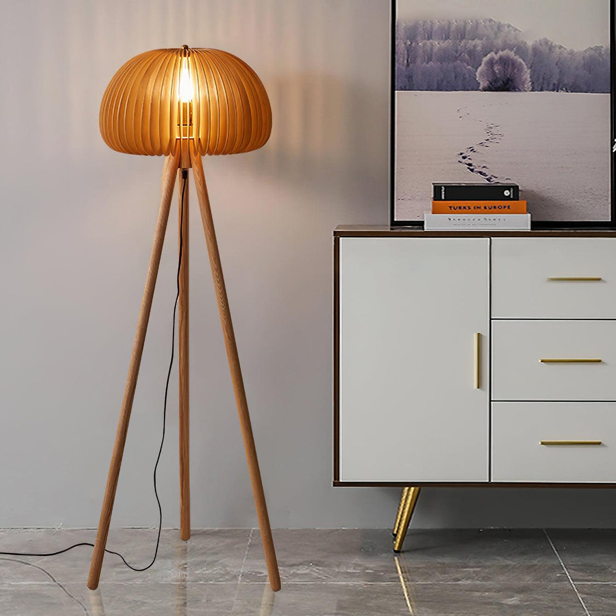 Zetalyre lampa stojąca na trójnogu drewniana