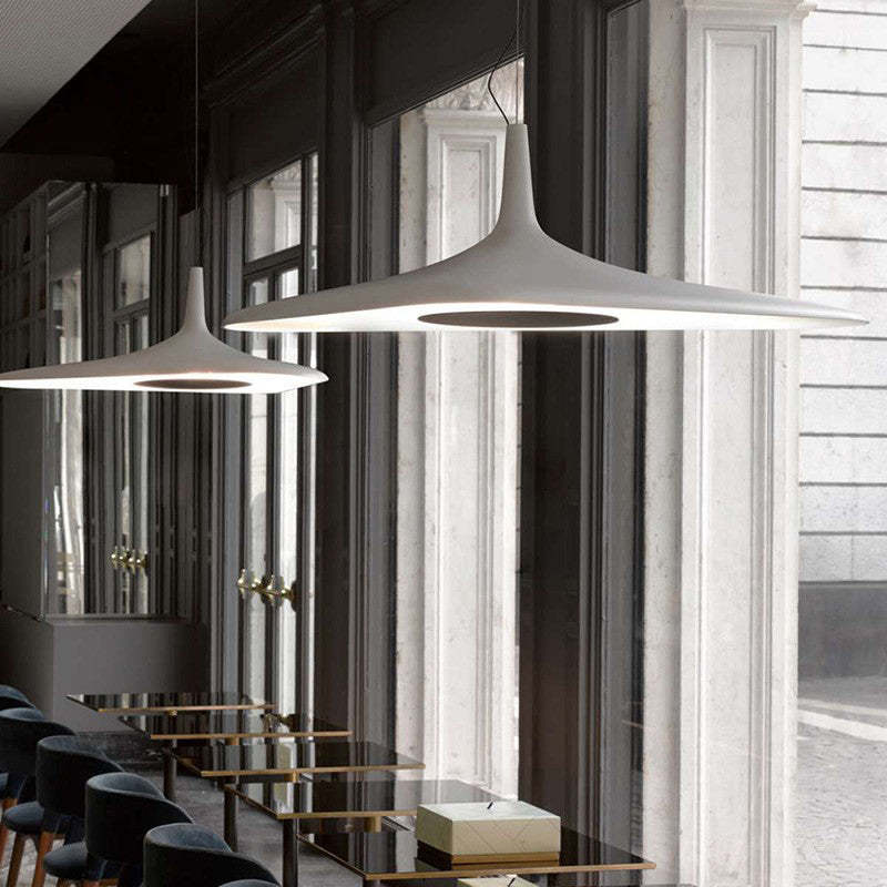 Arisha nowoczesna minimalistyczna lampa wisząca z tworzywa sztucznego w kolorze czarnym/białym