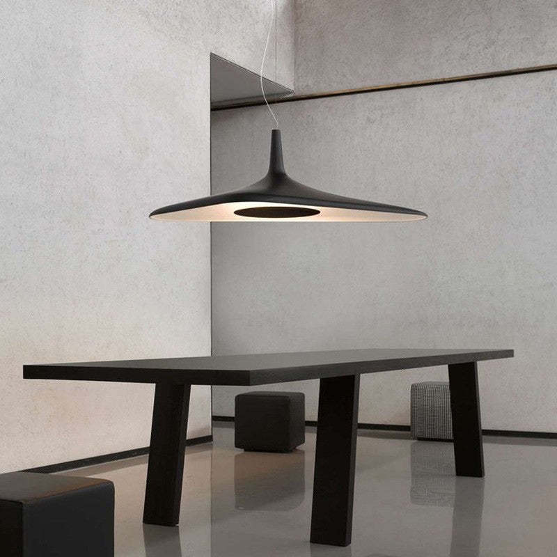 Arisha nowoczesna minimalistyczna lampa wisząca z tworzywa sztucznego w kolorze czarnym/białym